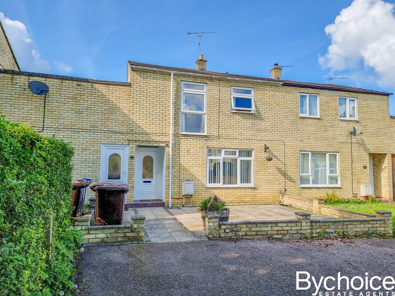 Barons Court, Haverhill