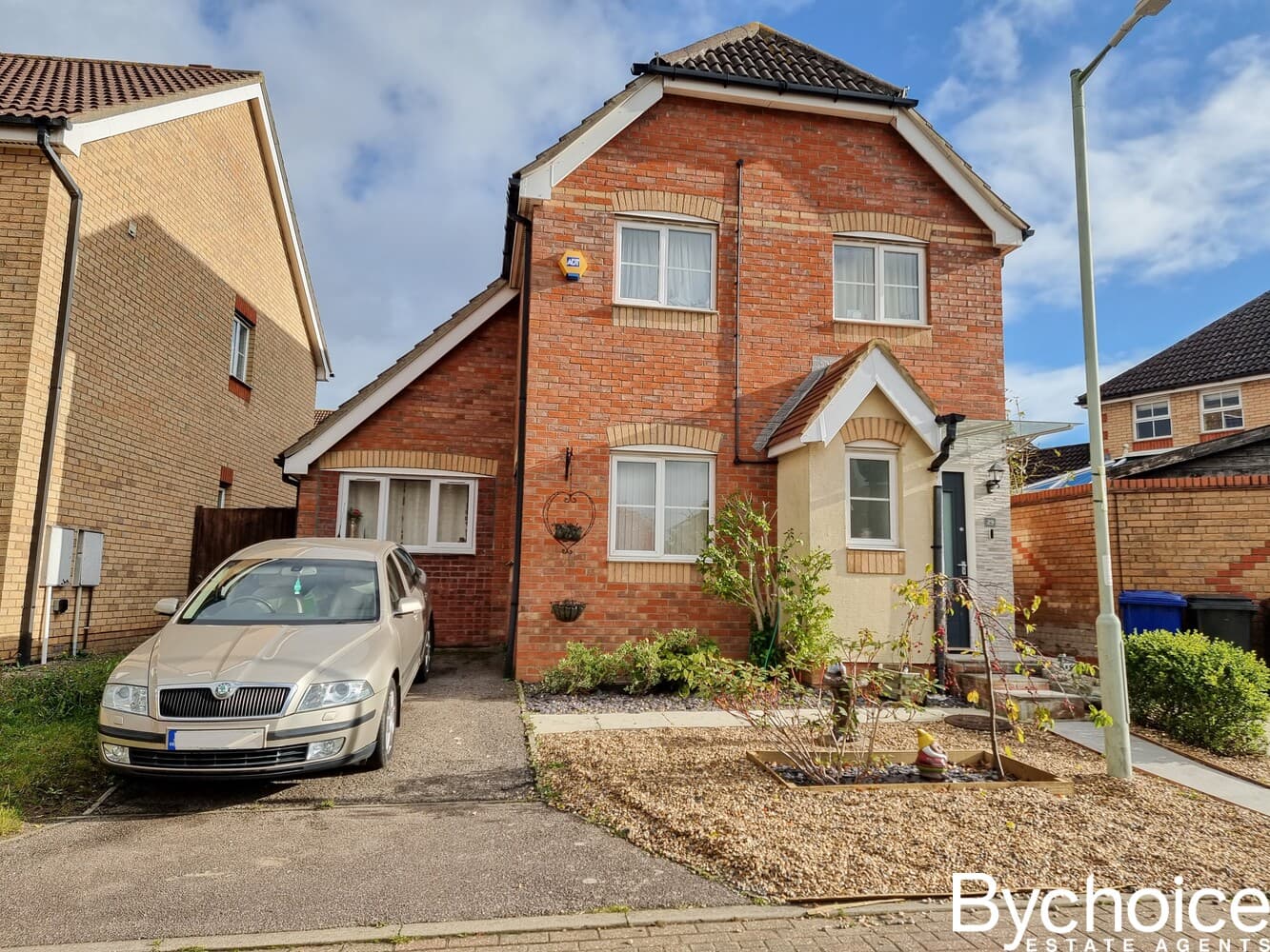 Grenadier Road, Haverhill